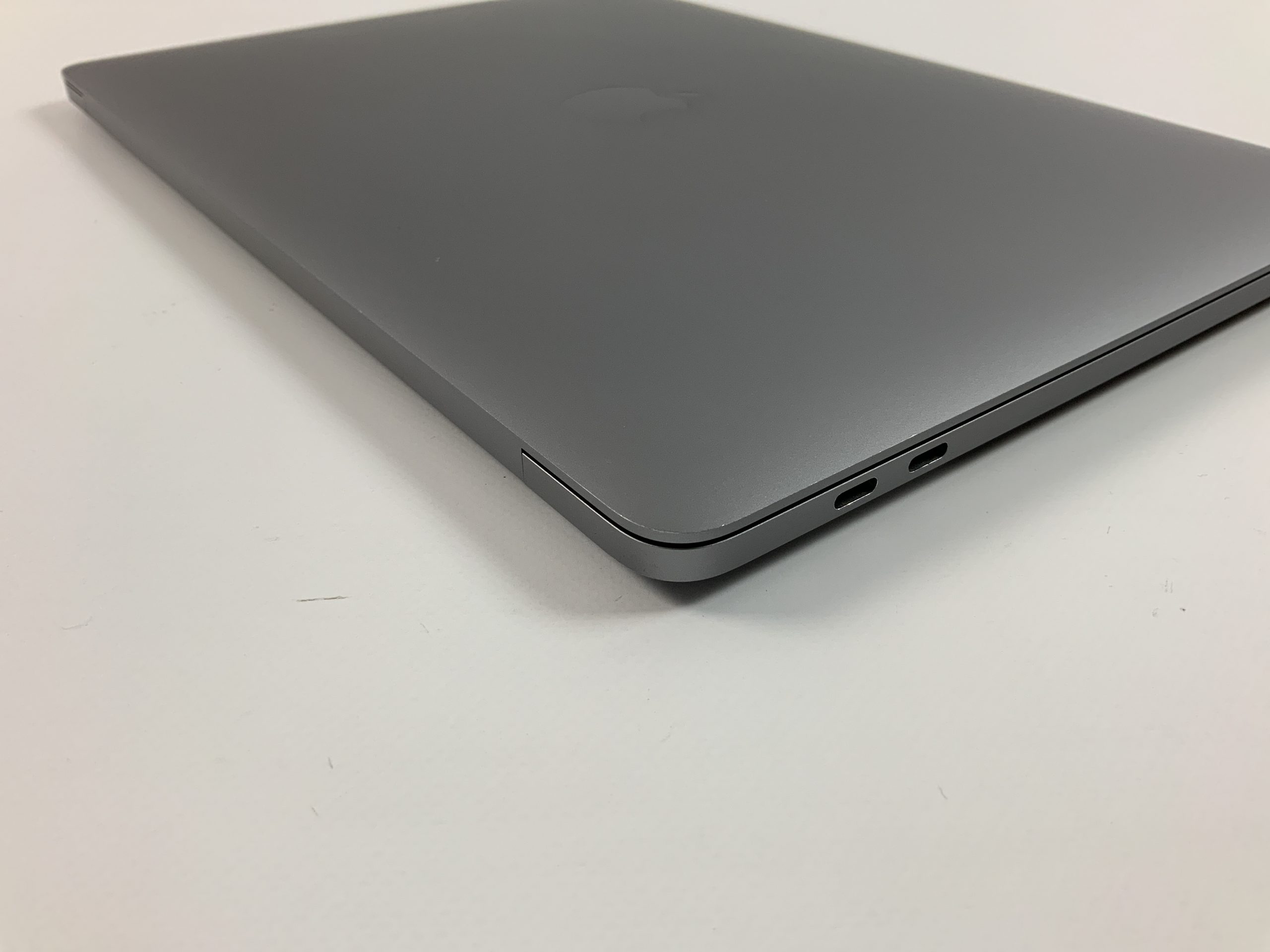 MacBook Pro 13" 4TBT Mid 2018 (Intel Quad-Core i7 2.7 GHz 16 GB RAM 1 TB SSD), Space Gray, Intel Quad-Core i7 2.7 GHz, 16 GB RAM, 1 TB SSD, Kuva 4